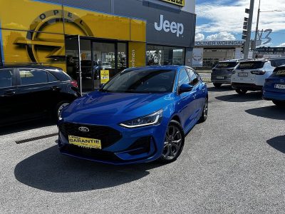 Ford Focus 1,0 EcoBoost Hybrid ST-Line bei WALTER WESELY GmbH in 